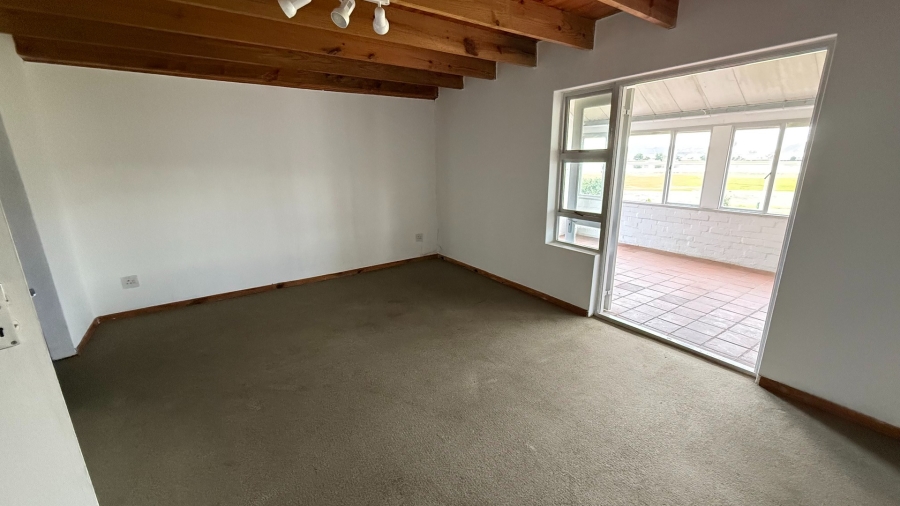 To Let 4 Bedroom Property for Rent in Knysna Central Western Cape